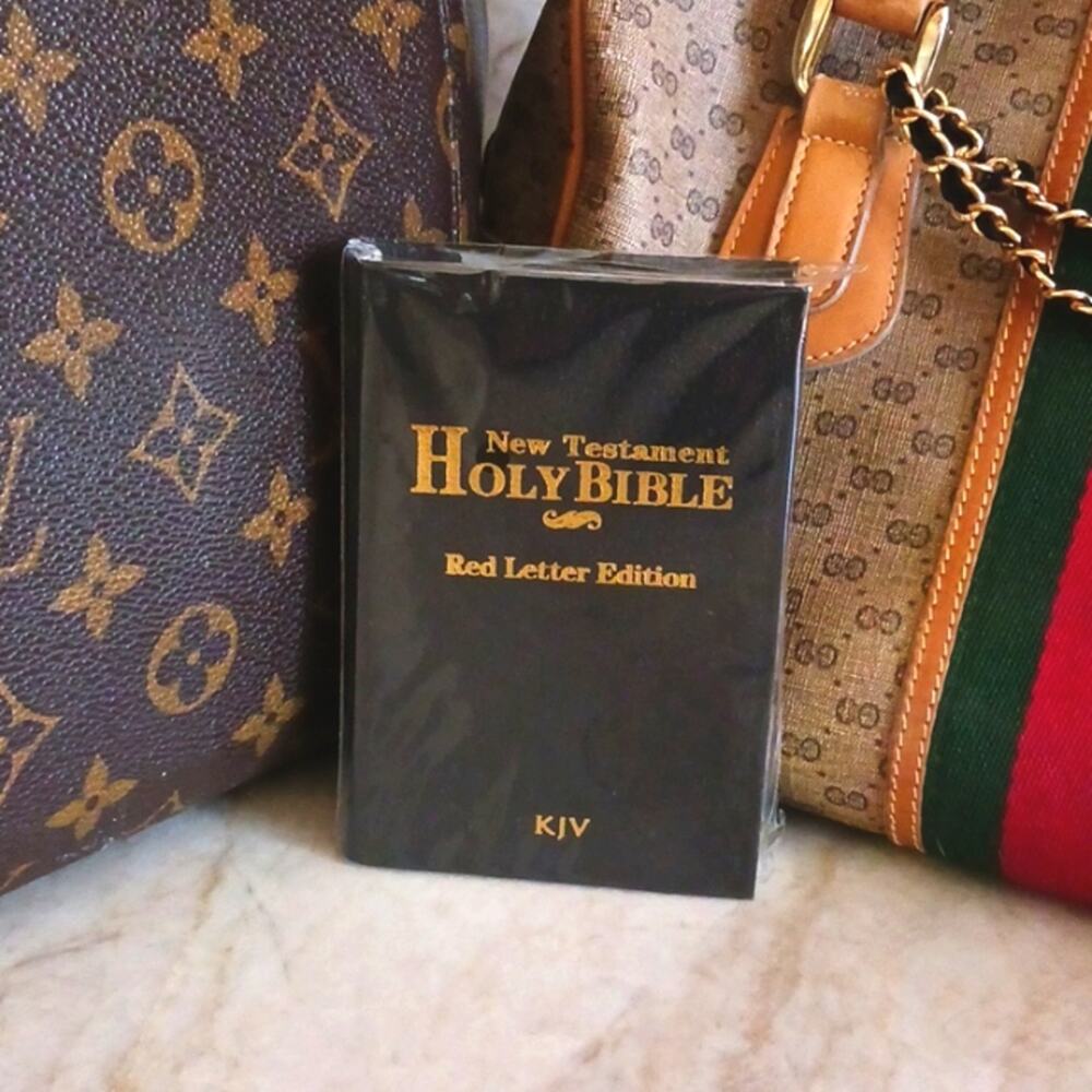 mini BIBLE KJV Black GOLD Leaf‎ PERFECT Little Purse Small Book Gift Idea